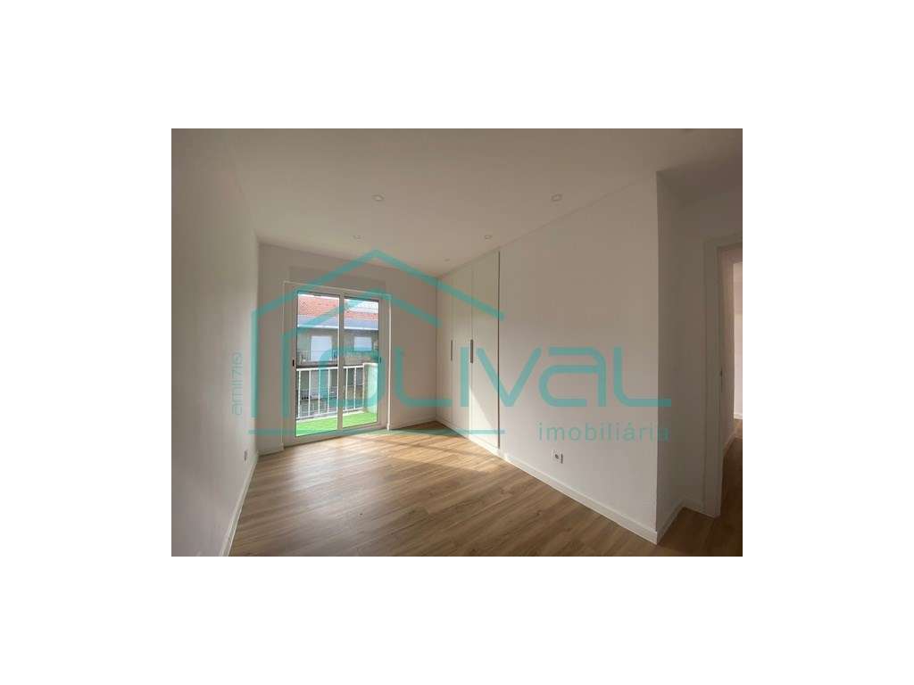 Apartamento t2 à venda na Avenida Padre Bartolomeu de Gusmão-21