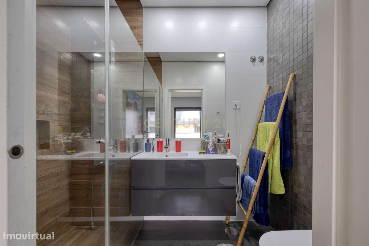 Moradia unifamiliar na Urbanização dos Jardins de Santiago, Setúbal-31