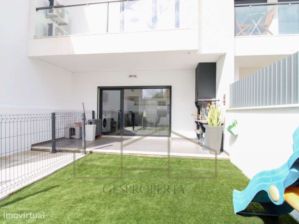 Moradia T3 nos Redondos, em Fernão Ferro-12