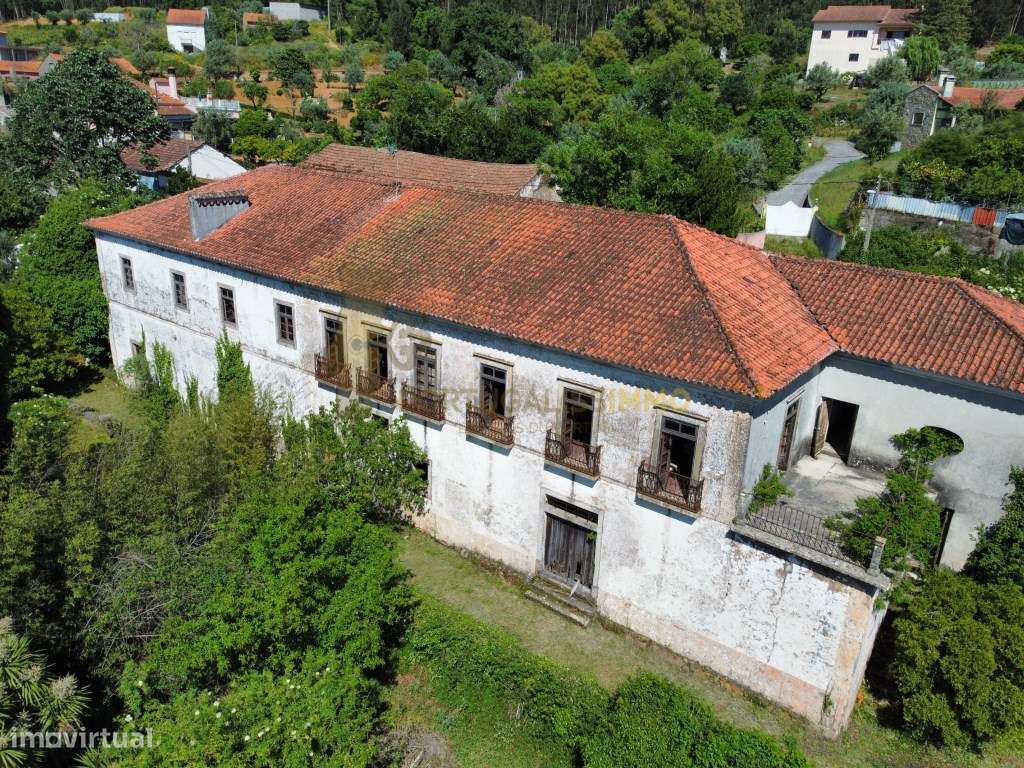 Vende-se - Propriedade histórica com potencial turístico em 8 hecta... - Grande imagem: 3/60