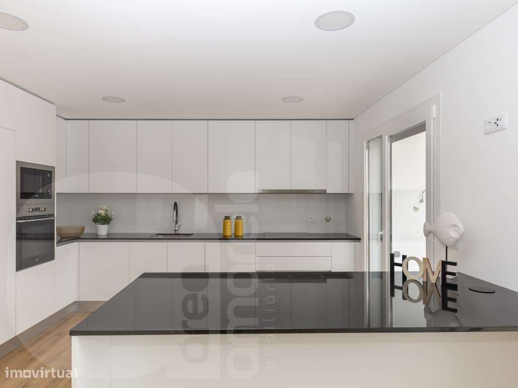 Moradia T4 NOVA - Foros de Amora - Grande imagem: 2/25