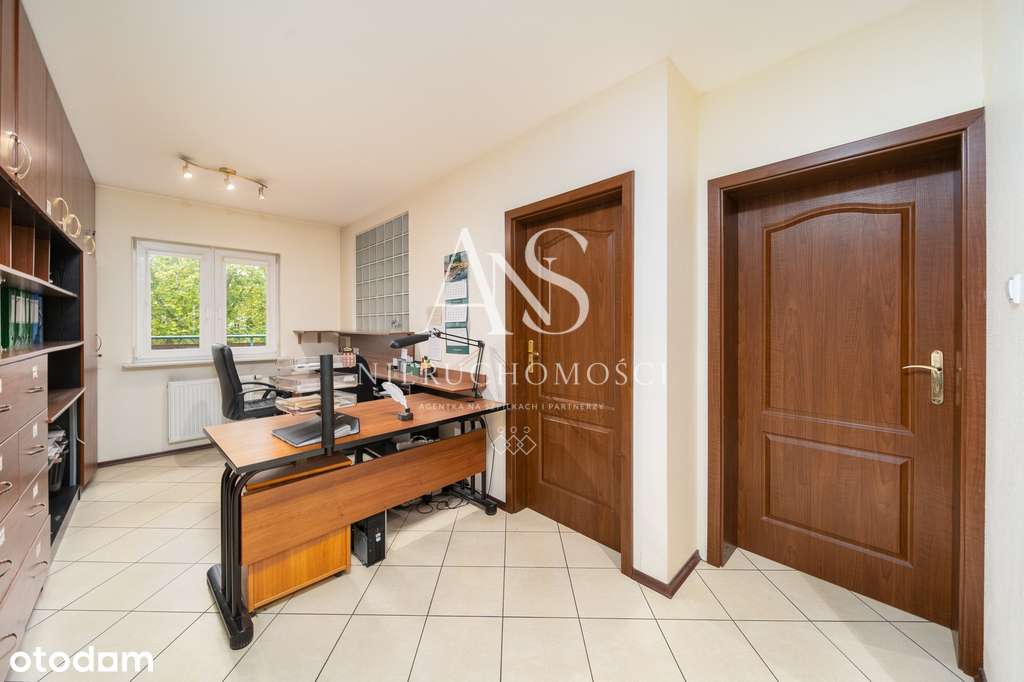 Eleganckie biuro z tarasem i miejscem postojowym! - Pełny obrazek: 1/20