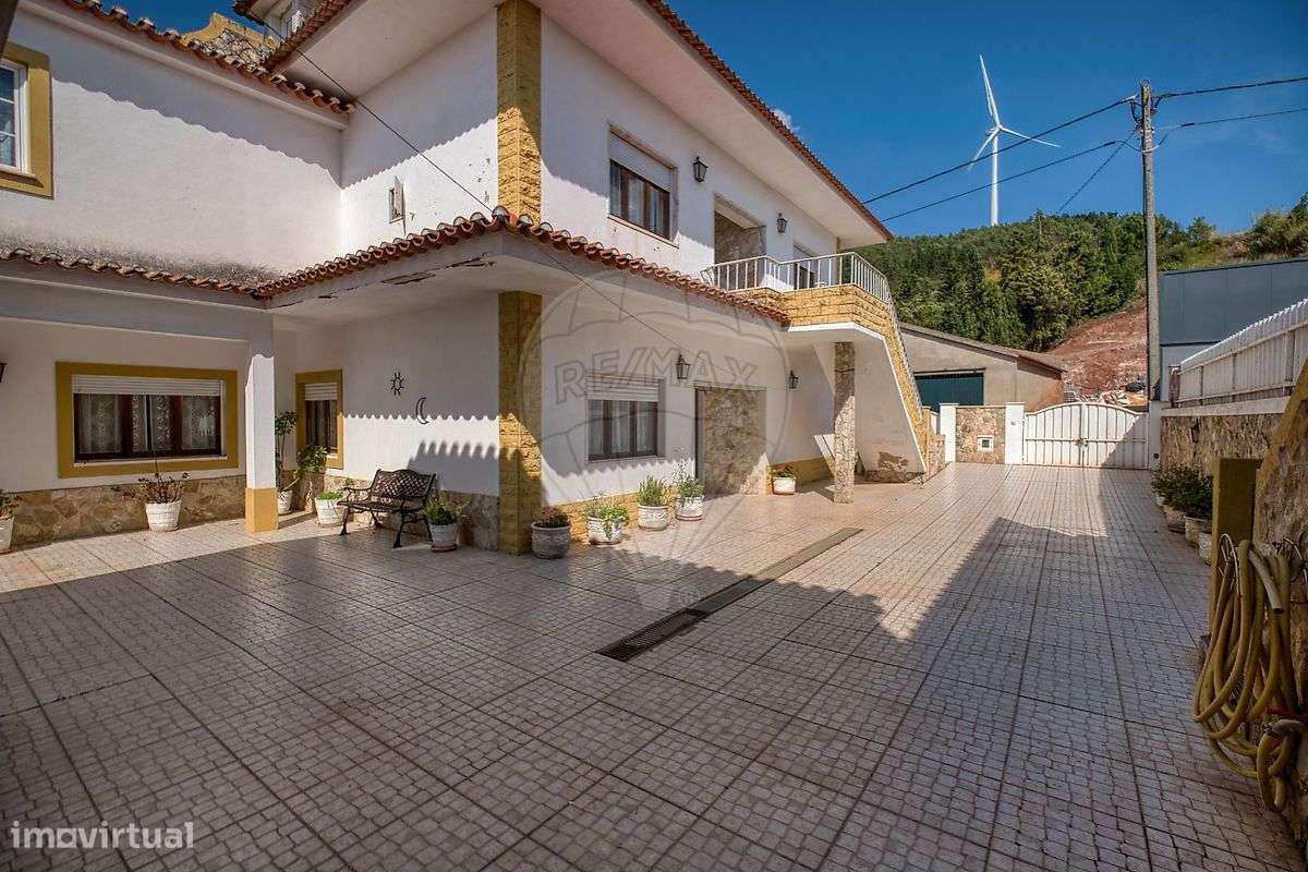 Moradia T8 para venda - Grande imagem: 4/50