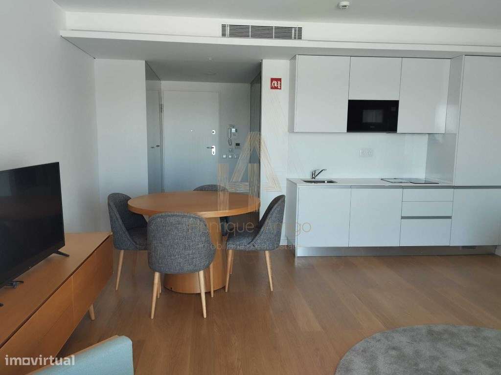 Apartamento T0+1 solário em magnífico empreendimento em Sesimbra - Grande imagem: 5/21