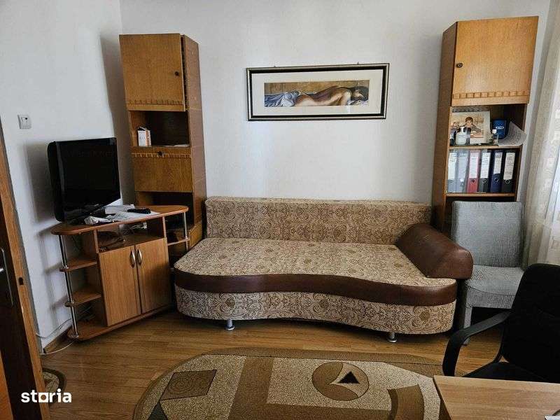 Apartament cu 3 camere Blocul Turn si garaj - Imagine principală: 4/8
