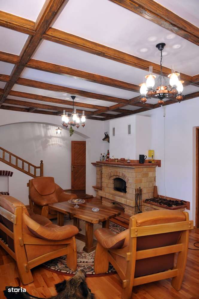 Vila de pe cărțile poștale-9