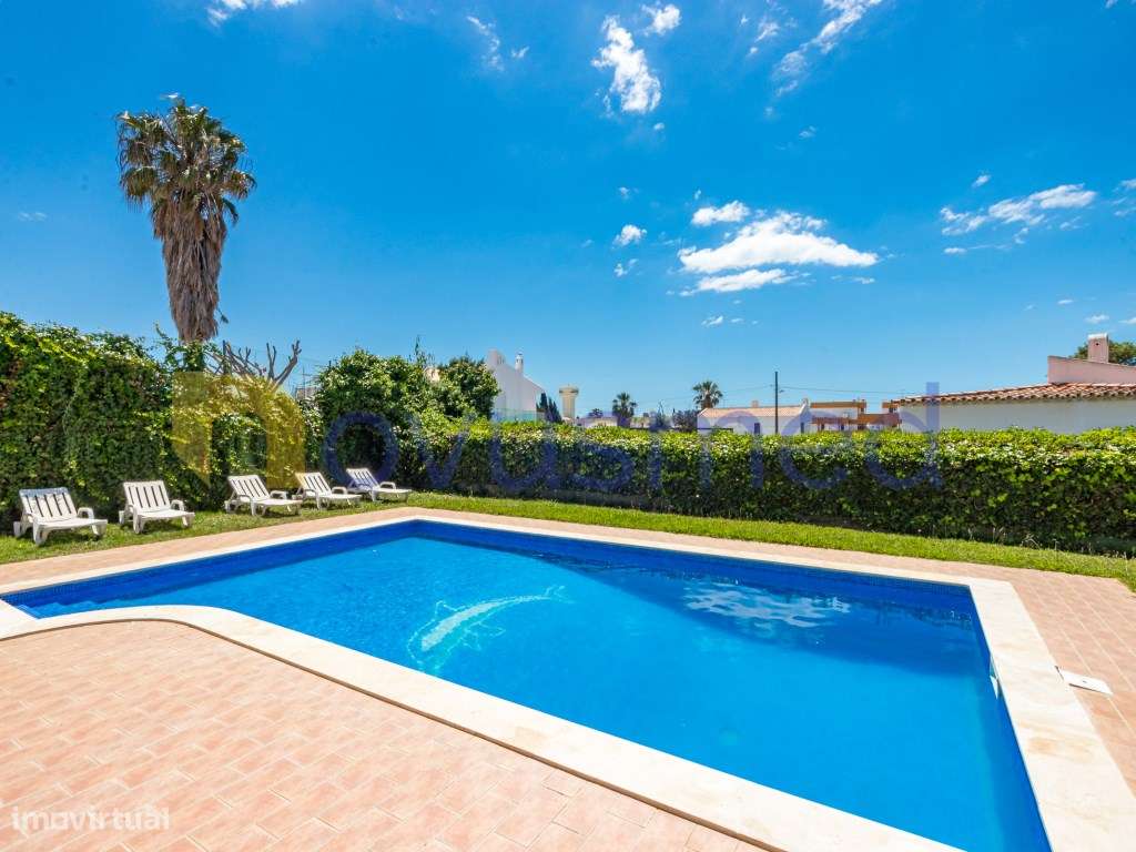 Moradia com Piscina na Zona Premium Areias São João, Albufeira-7