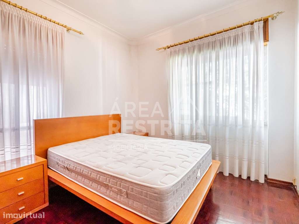 Excelente Apartamento T2 nas Paivas - Ótimo Potencial e Localização...-12