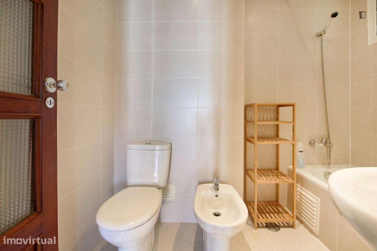 Quarto - localizado em Alvalade Lisbon - Grande imagem: 3/43