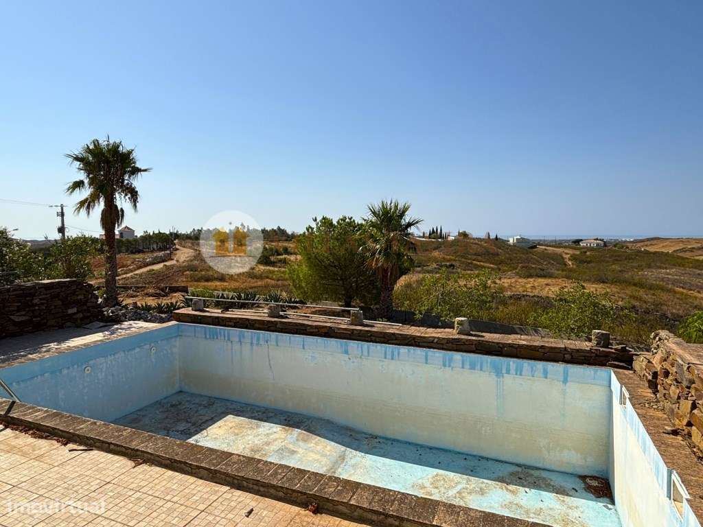 Moradia de estilo tradicional- Charme, vistas sob a Serra e Mar-56