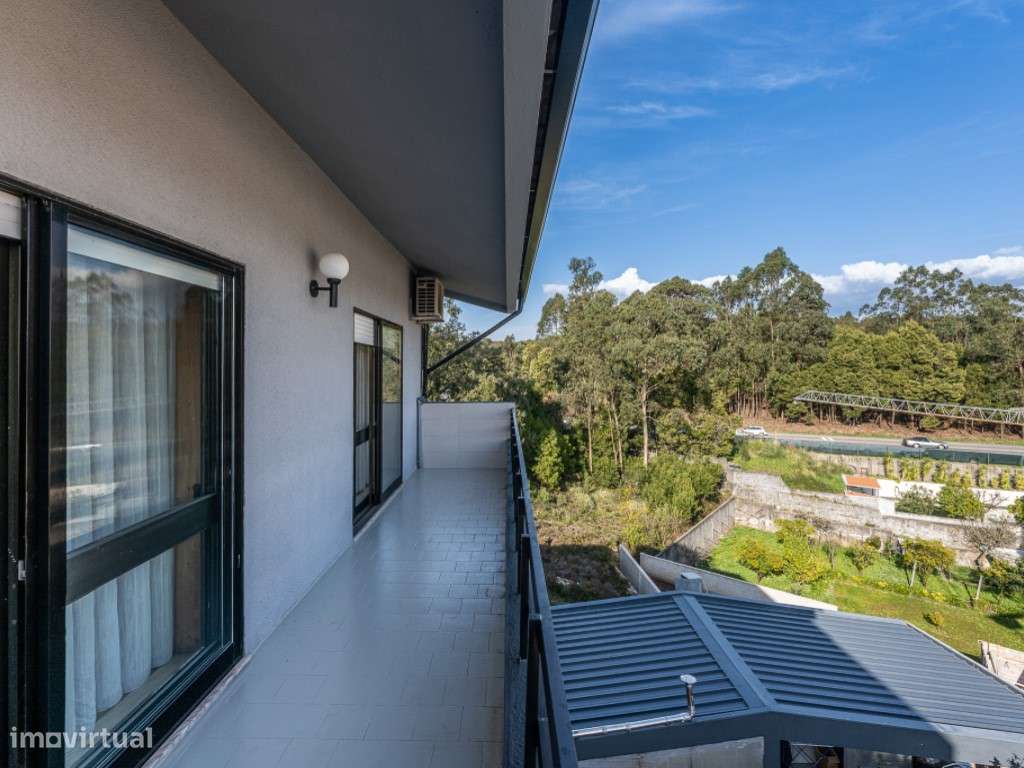 MORADIA T4 ! VARANDAS ! GARAGEM | BAGUIM DO MONTE | GONDOMAR-36