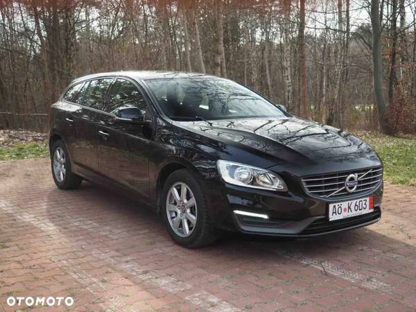 Volvo V60 D3 Momentum - 11