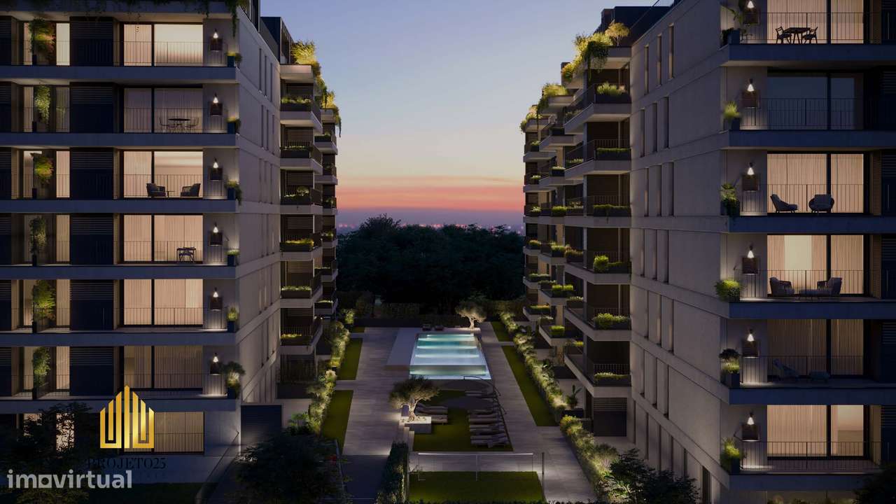T3 NOVO, Varanda 16m2 em Condº Fechado com Piscina e jardins privados.-10