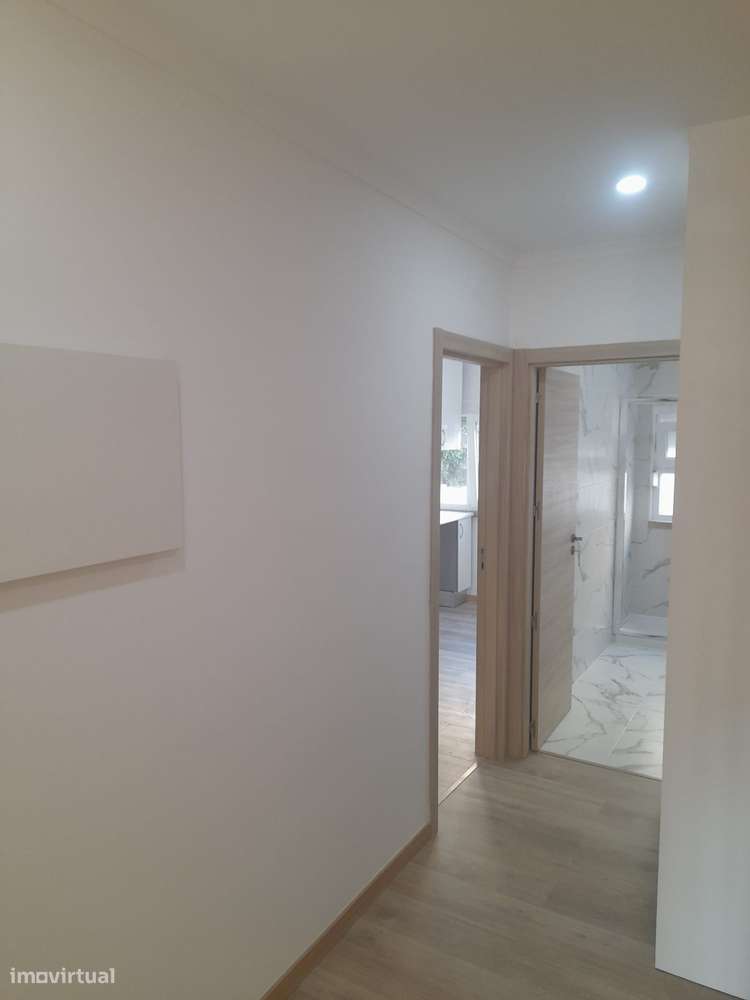 T2 renovado com segurança e vista cidade-12