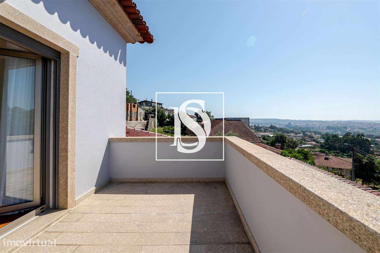 Moradia T4 Venda em Santo Tirso, Couto (Santa Cristina e São Miguel) e-52