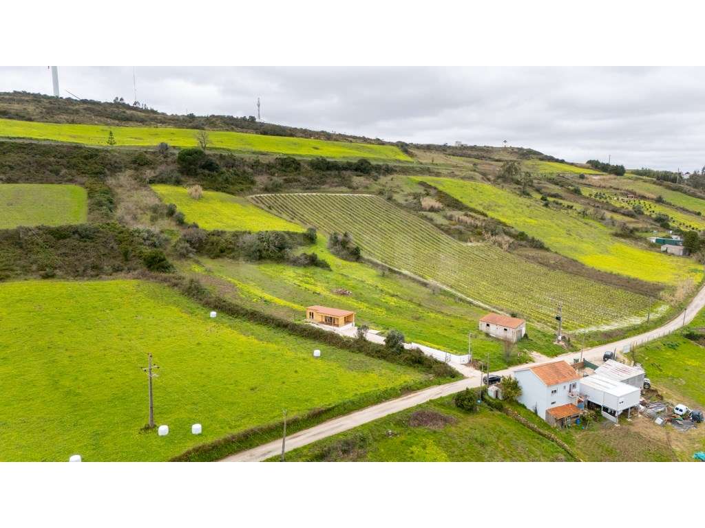 Terreno urbano em Alqueidão Sobral de Monte Agraço - Grande imagem: 4/23