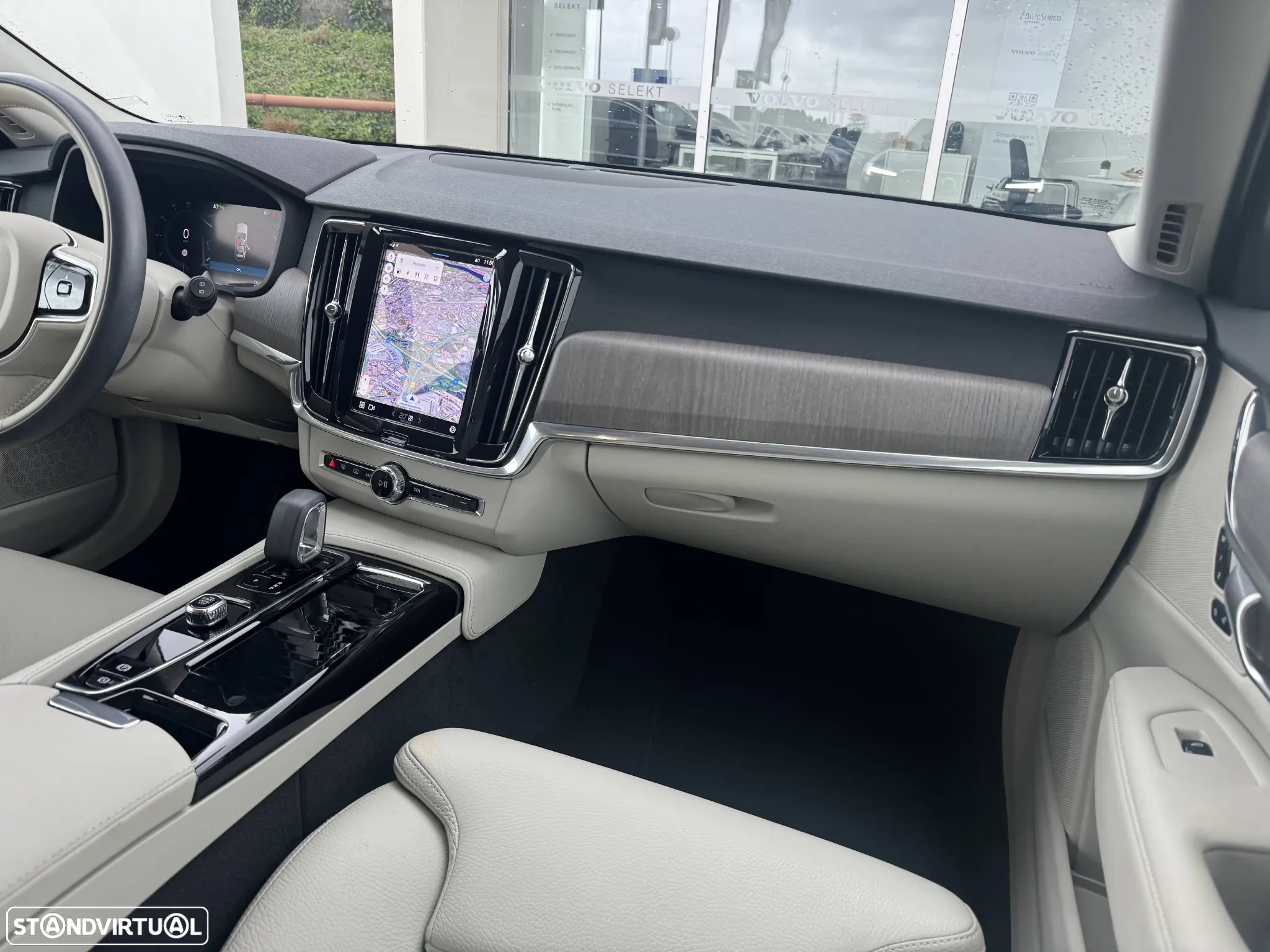 Volvo V90 2.0 T6 PHEV Core AWD - 18