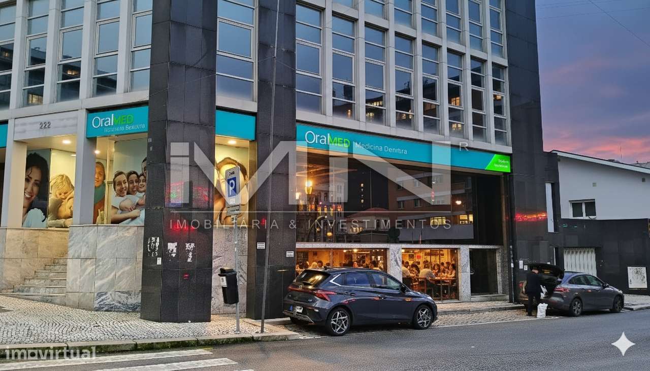 Espaço Comercial 305m² | Centro de Gondomar | Ideal para Restauração o - Grande imagem: 3/18