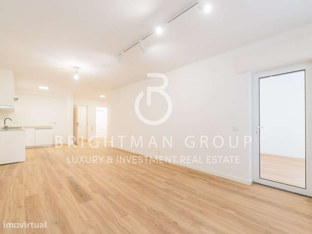 T1 com logradouro, garagem e arrecadação, no Monte Estoril - Grande imagem: 4/41