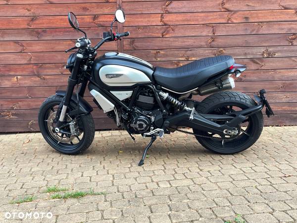 Ducati Scrambler - 16