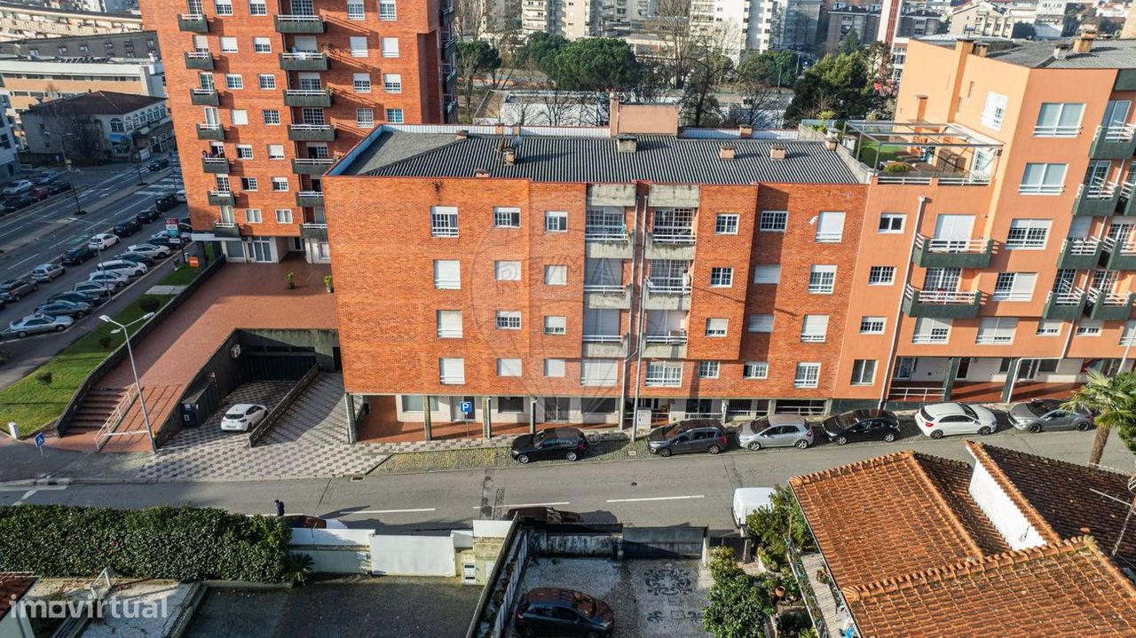 Apartamento T4 para venda