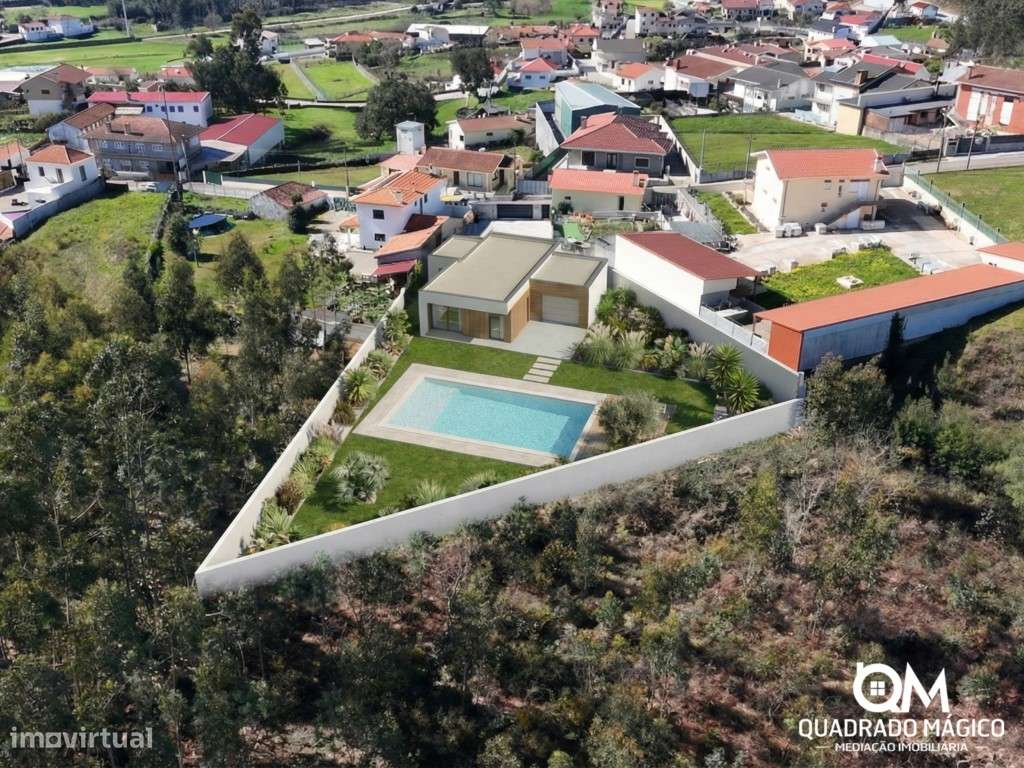 Terreno com 1870m² para Construir a Sua Moradia de Sonho, Próximo d... - Grande imagem: 2/15