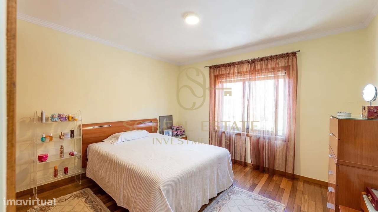 Moradia T4 com Piscina, 3 frentes, 300 mts Praia, São Félix Marinha-20