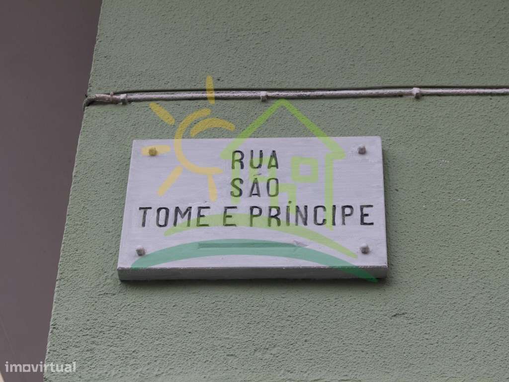 T3 Olival Basto a 10 min a pé do Metro-40