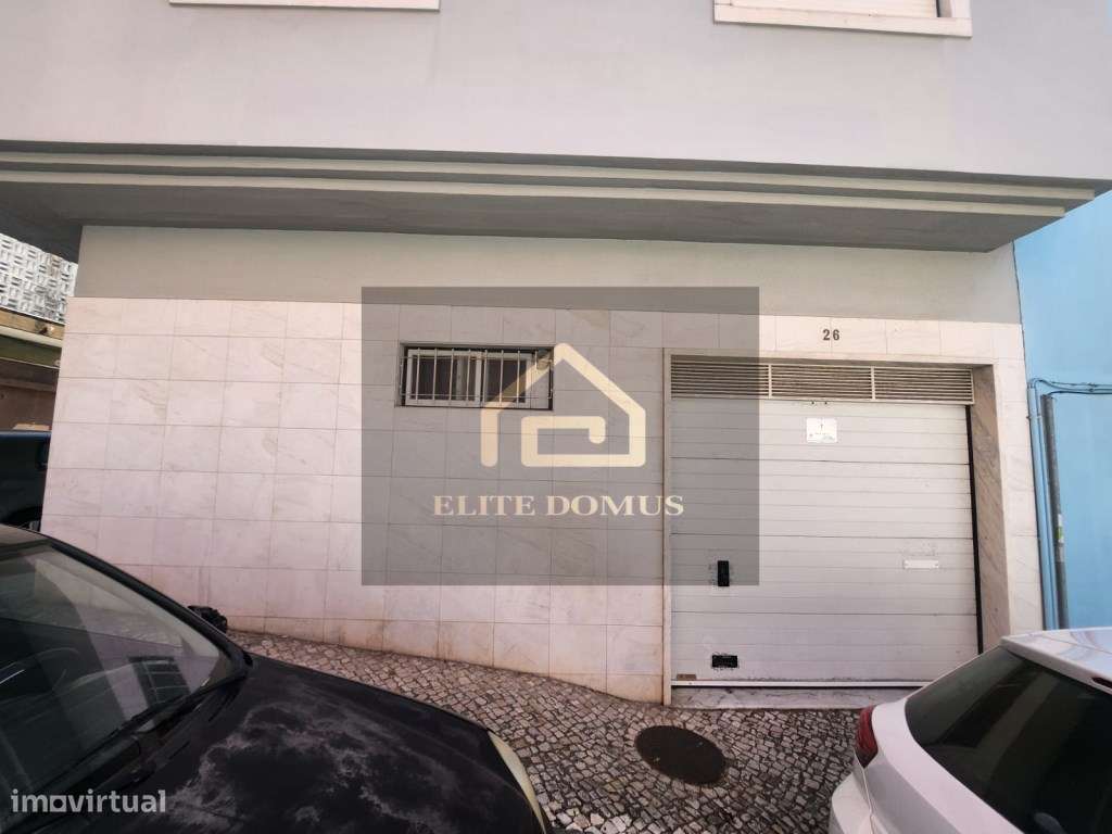 PRÉDIO RESIDENCIAL COM COMÉRCIO - Grande imagem: 4/4