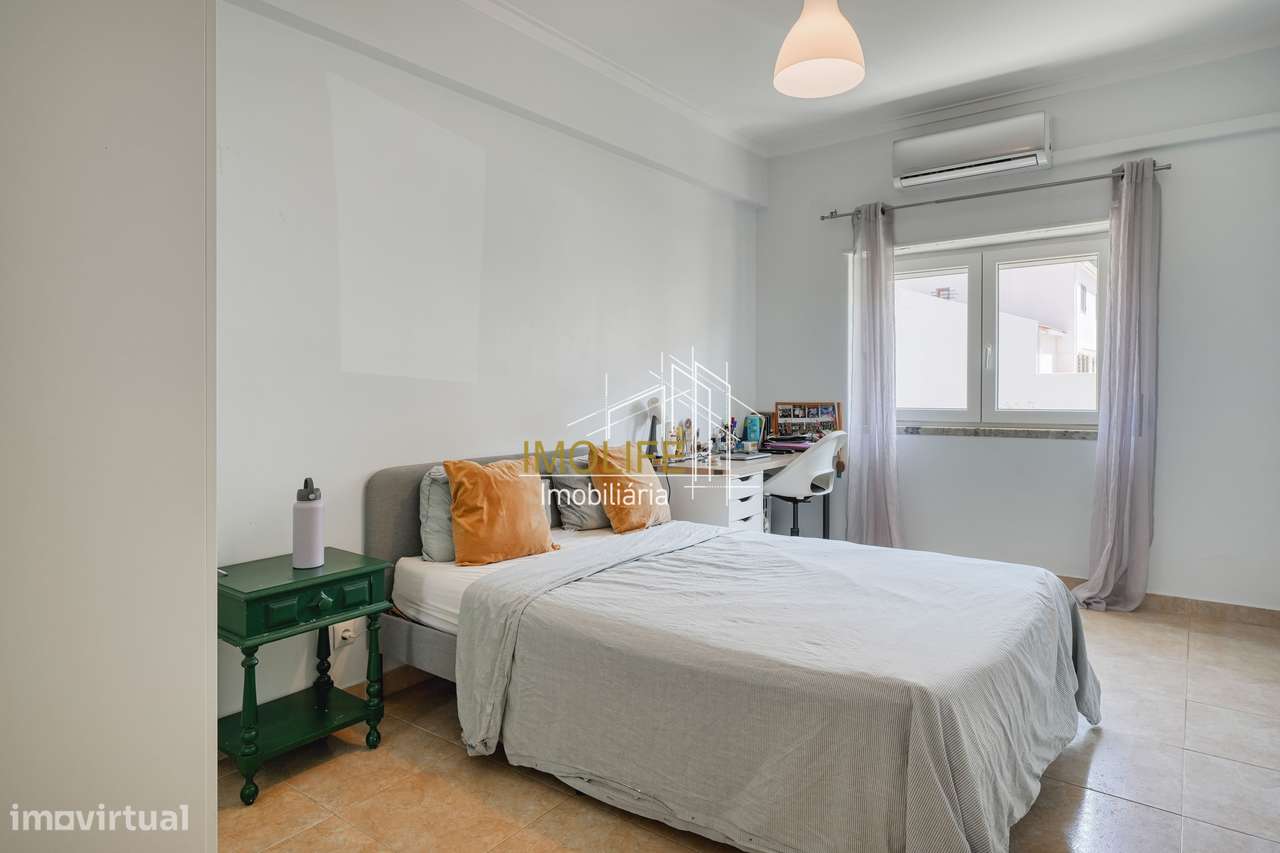 Apartamento T3 Remodelado na Rua Miguel Torga – Costa da Caparica-10