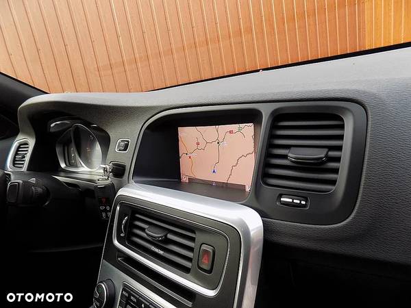 Volvo S60 D2 Drive-E Momentum - 15