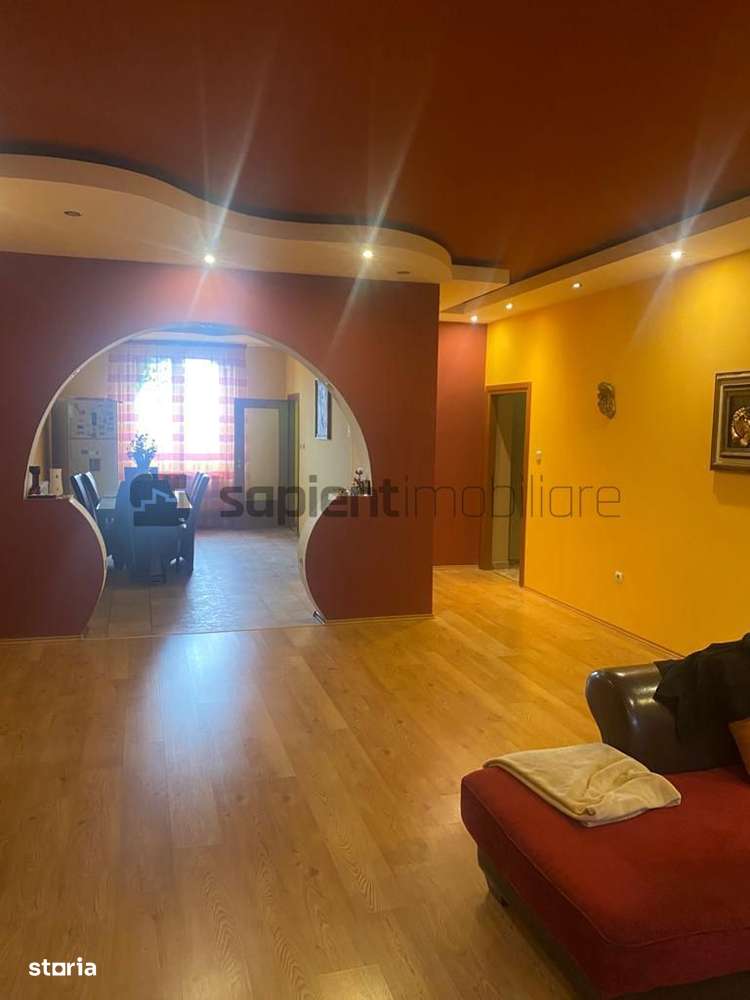 CASA DE VANZARE - SUPER PRET - Imagine principală: 4/11