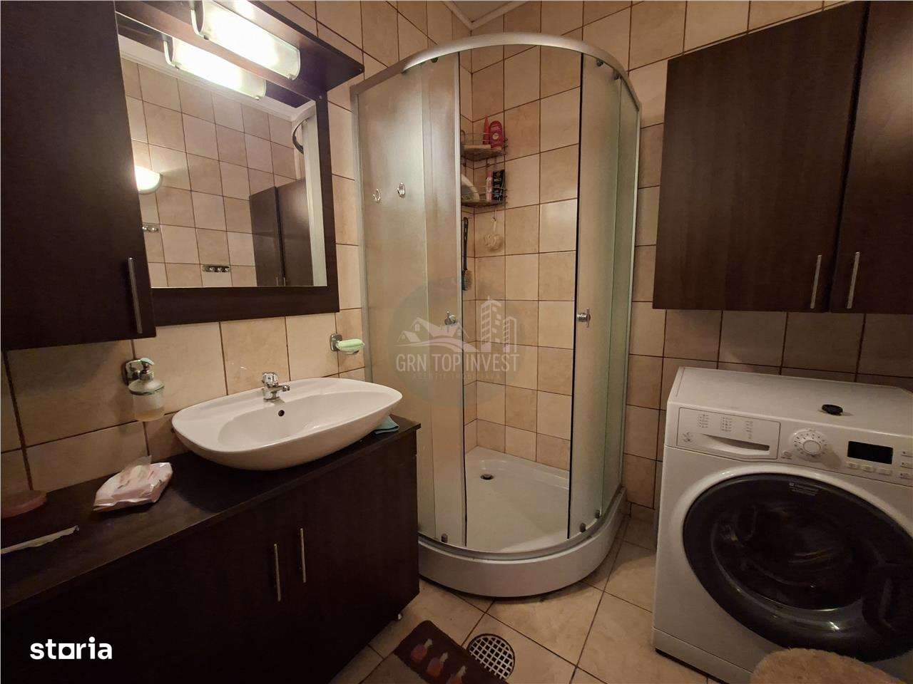 Casa 4 camere pivnita curte individuala Zona Lazaret-13