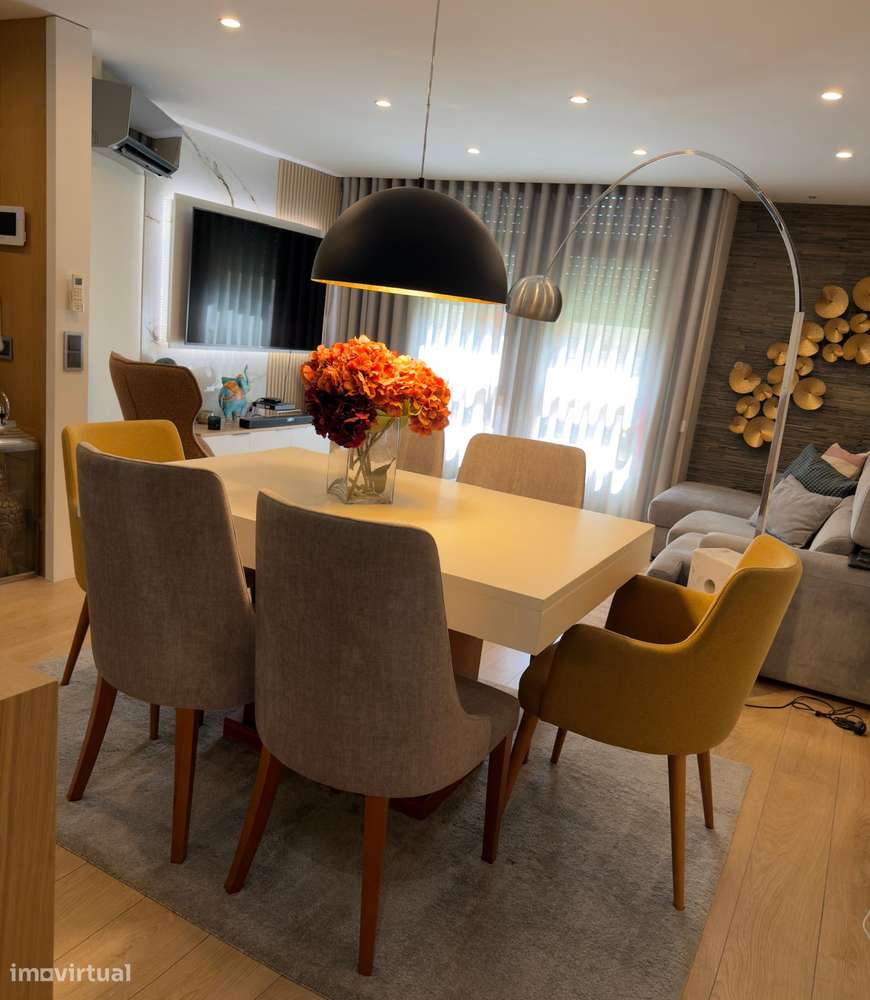 Apartamento T3 Duplex ao Monte dos Burgos-6
