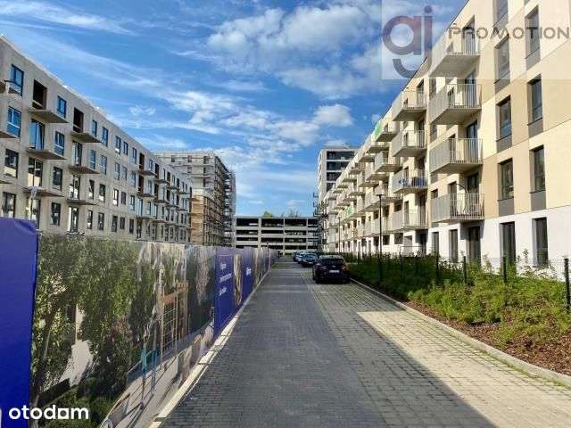 Ładne przestronne 3 pokoje na osiedlu Zenit-4