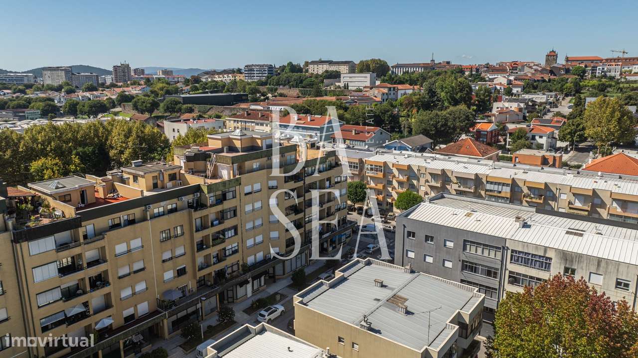 Apartamento T3 com garagem box em São José de São Lázaro Braga-23