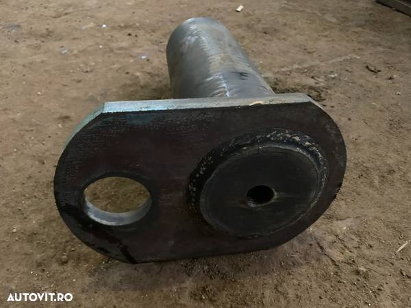 Bolt incarcator frontal Komatsu 128 mm - 8