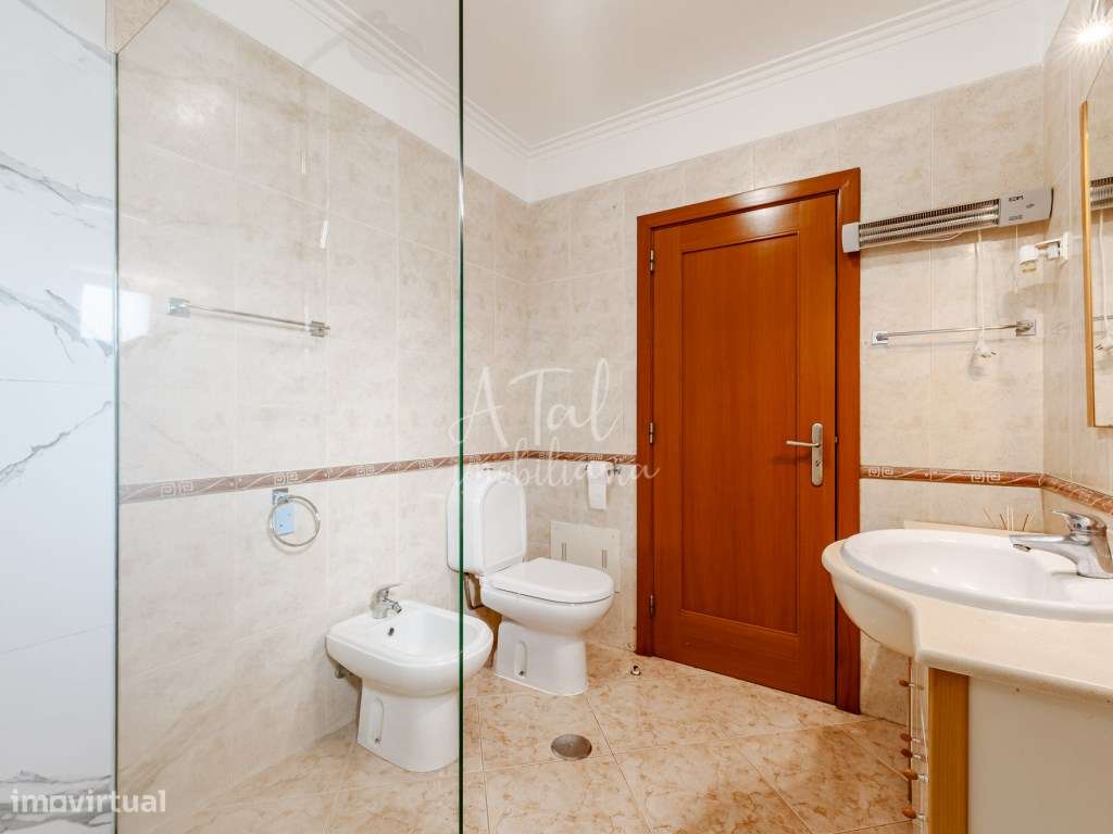 Apartamento T2 no Barreiro-20