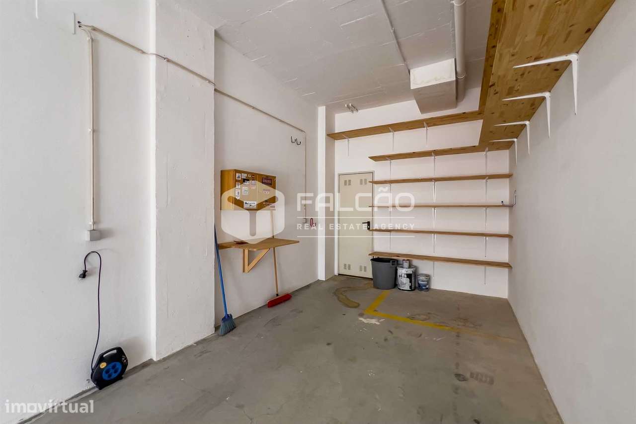 Garagem T0 Venda em Santarém (Marvila), Santa Iria da Ribeira de Santa - Grande imagem: 5/31