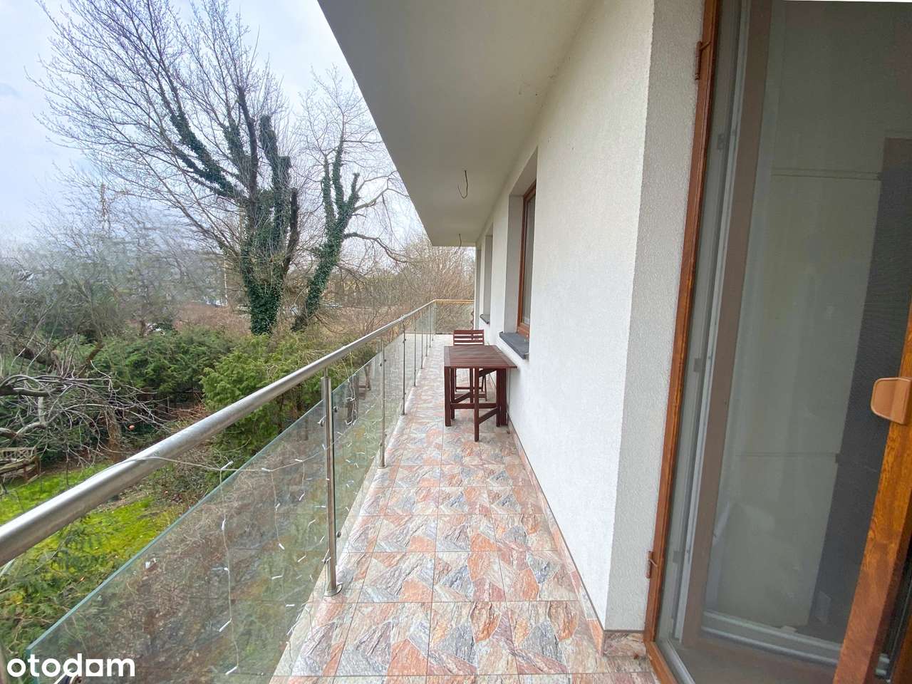 Duży taras, 2 łazienki, garaż, piwnica, 5 min. do stacji PKP / SKM-6