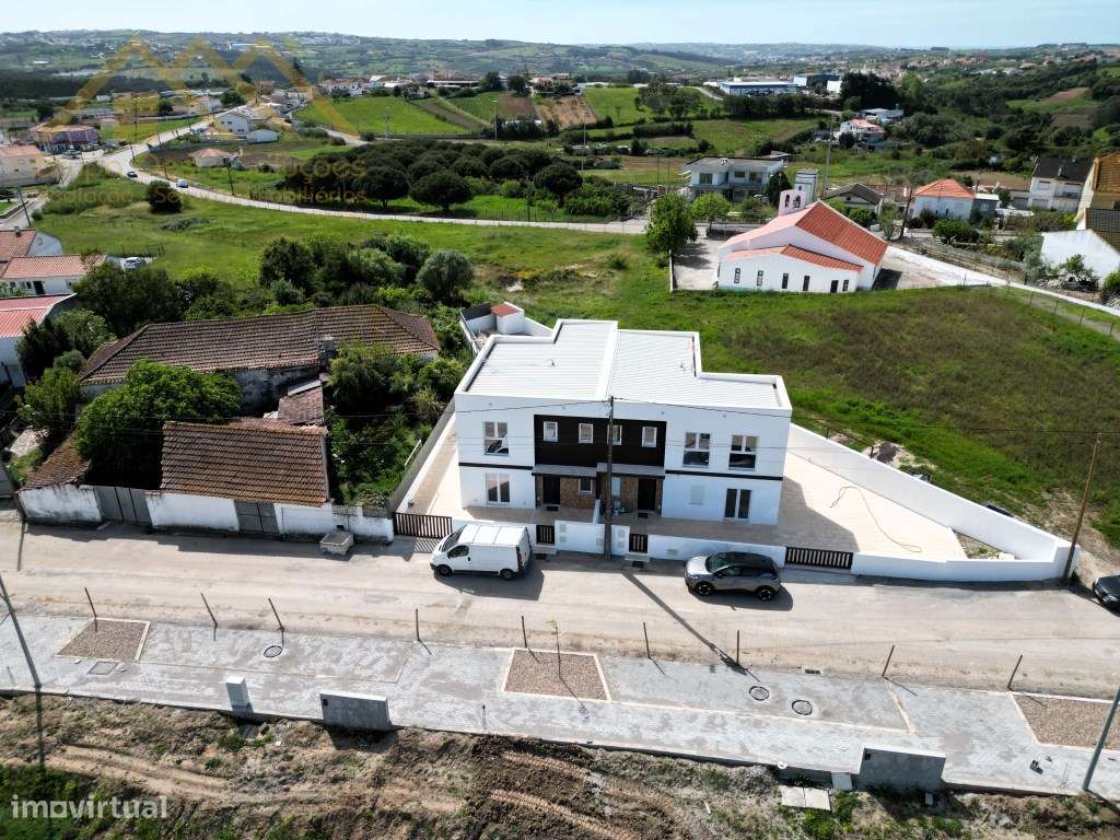 Moradia Bifamiliar ' NOVO'-31