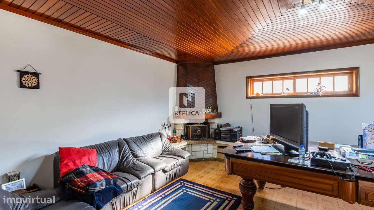 Moradia T5 com Jardim e Piscina na Maia - Grande imagem: 2/21