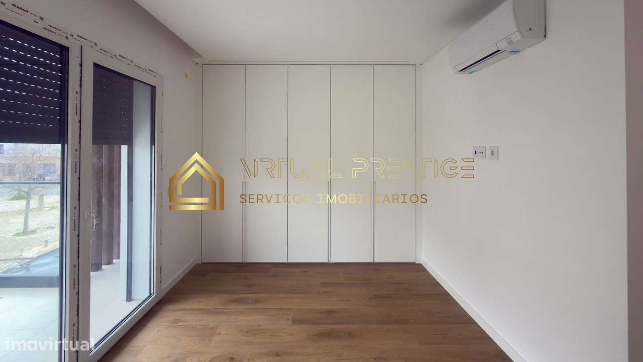 T3 com terraço | Piscina | Garagem | Santo António Caparica-12