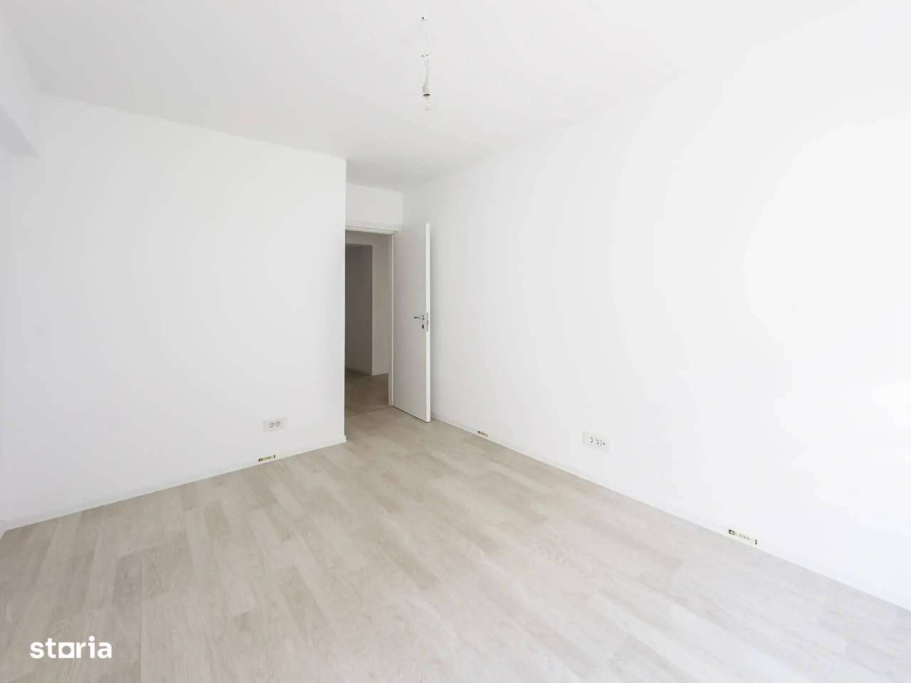 3 camere gradina Metrou Teclu Titan Fara TVA-11