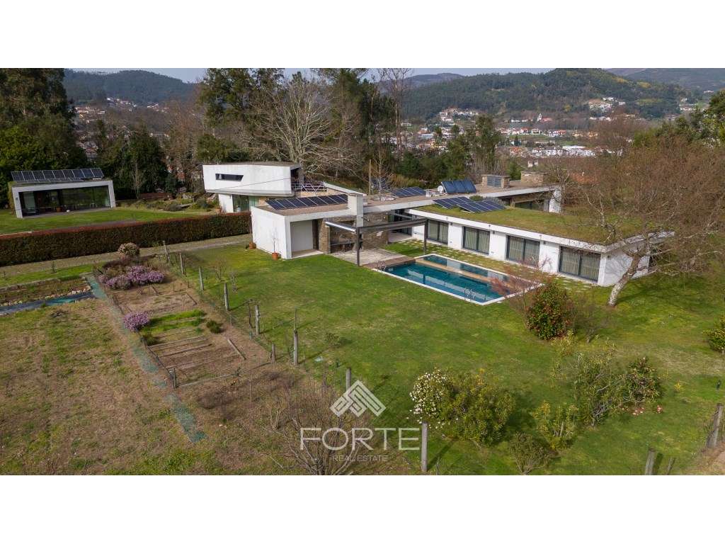 Quinta do Pomar Maior, em Arouca, com quatro moradias autónomas ins... - Grande imagem: 4/60