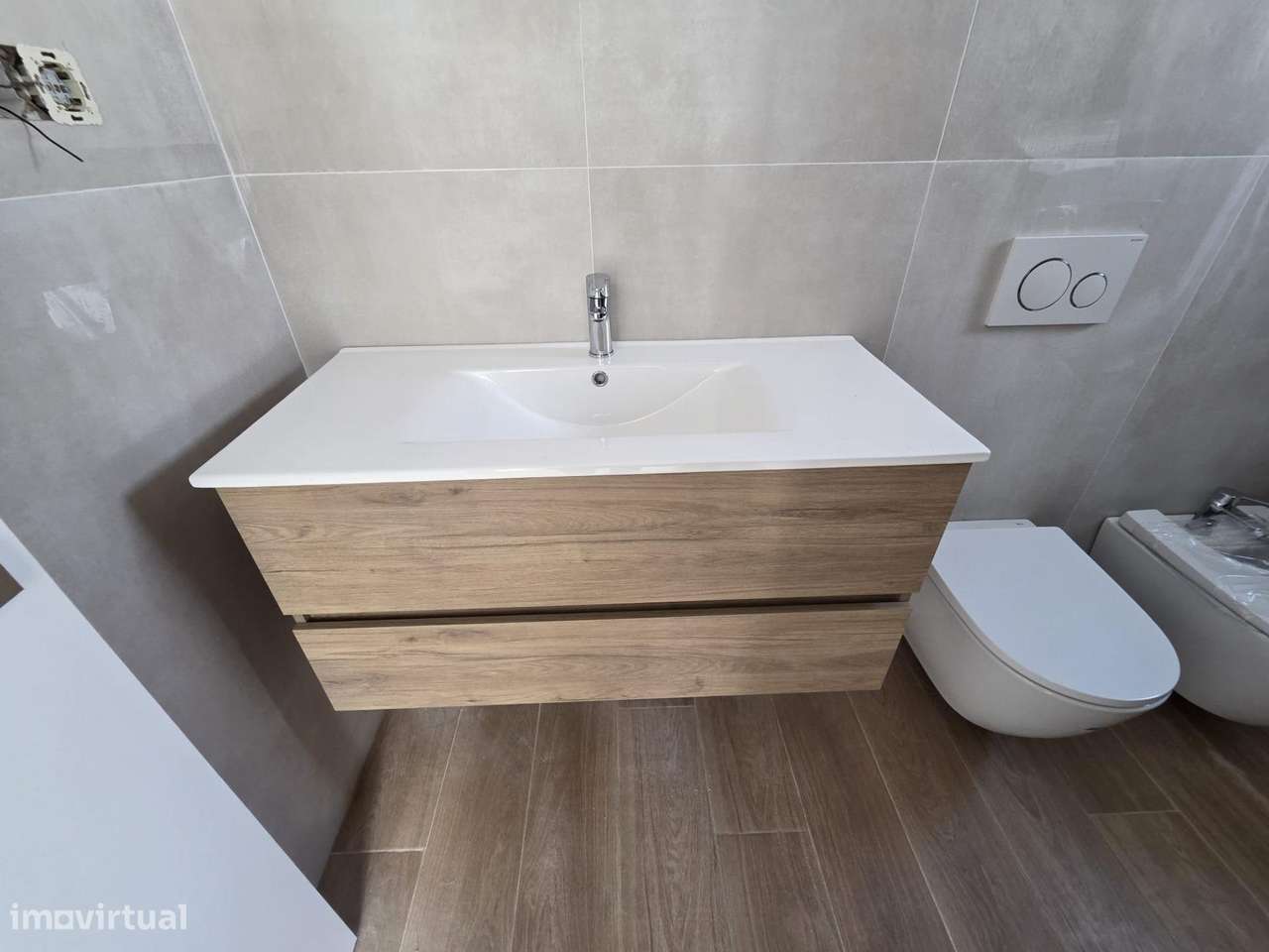 Moradia Térrea T2 totalmente remodelada e Equipada com Pátio-15