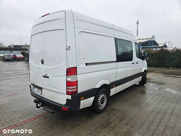 Mercedes-Benz Sprinter - 8