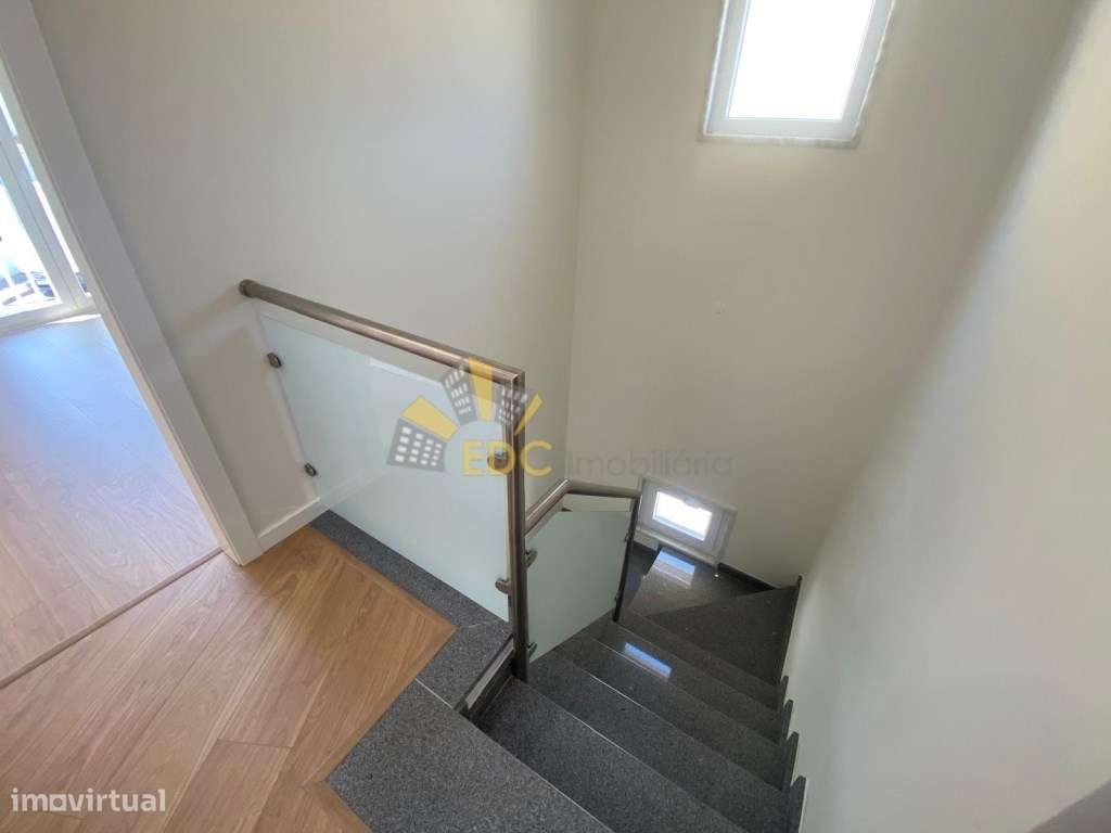 OFERTA ESCRITURA NOTARIAL| Moradia T3+1 | Construção Nova | Localiz...-54