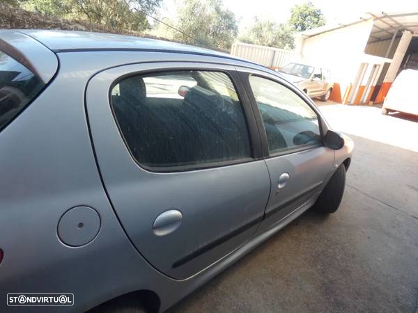 Peugeot 206 2002 para peças - 5