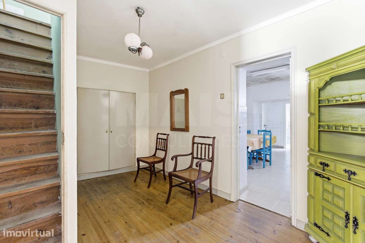 Dois prédios com 5 frações no centro de Peniche - Grande imagem: 4/38